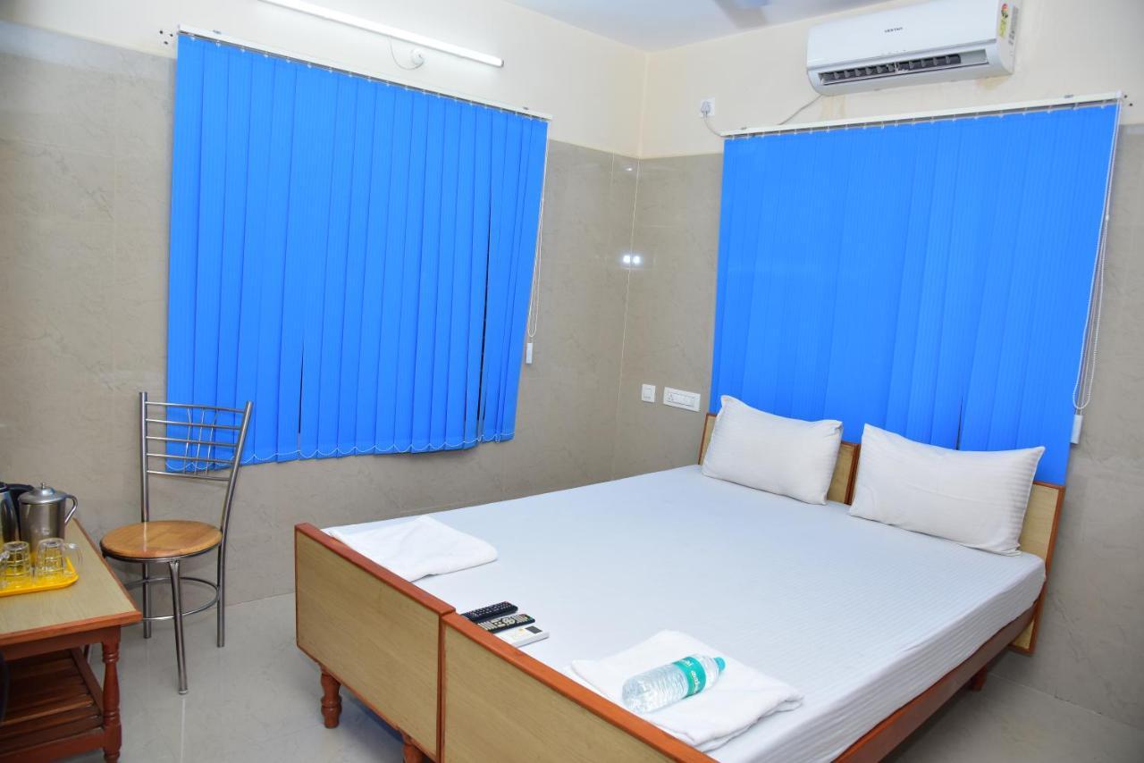 Sgrt Residency Hotell Vellore Exteriör bild